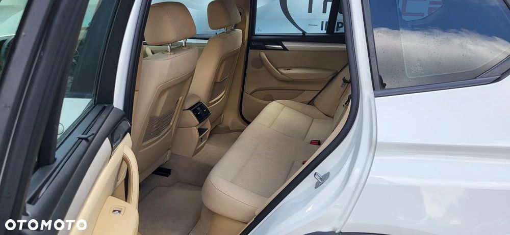 BMW X3 sDrive18d Advantage - 20