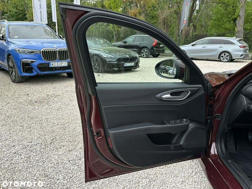 Alfa Romeo Giulia 2.0 Turbo 16V AT8 Super - 13
