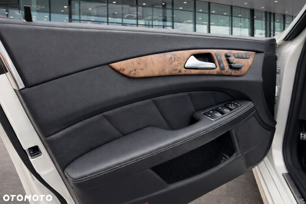 Mercedes-Benz CLS 500 BlueEffICIENCY - 15