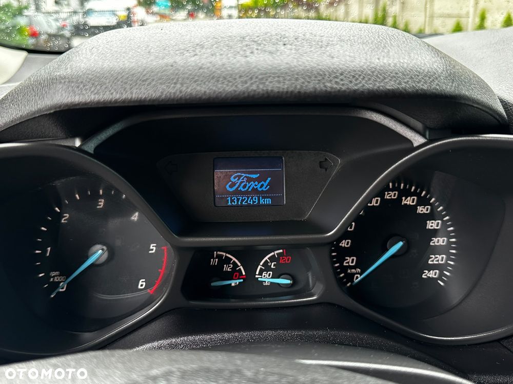 Ford Transit Connect - 19