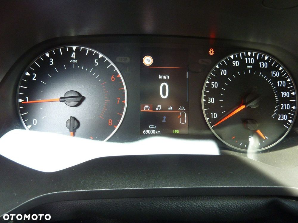 Renault Captur - 29