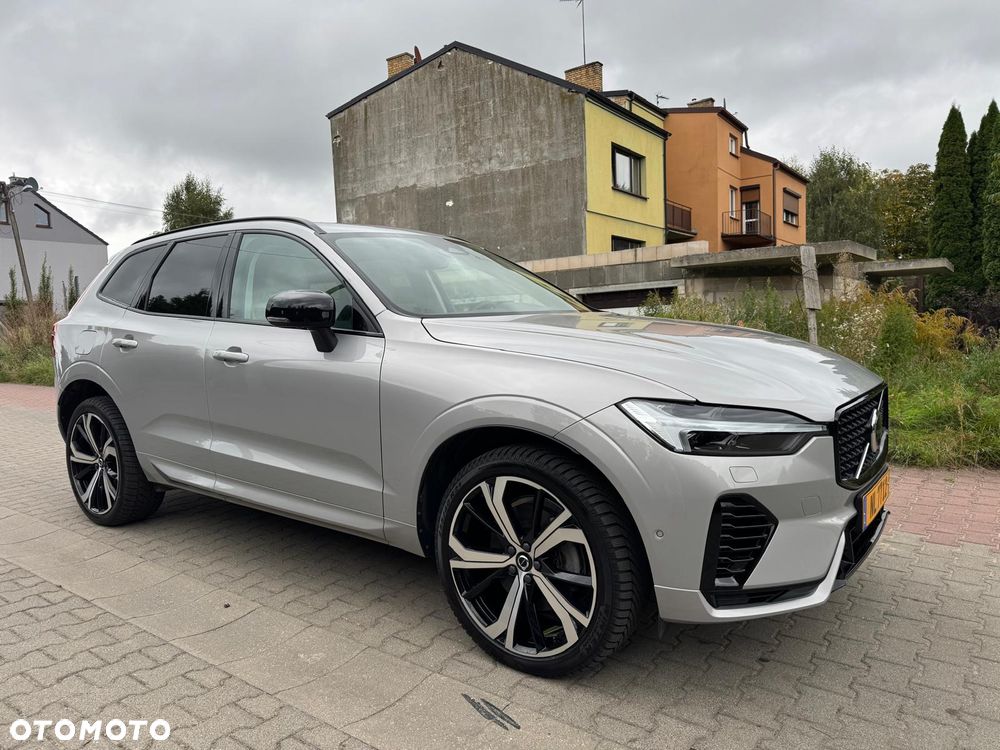 Volvo XC 60 T6 AWD Plug-In Hybrid R-Design - 3