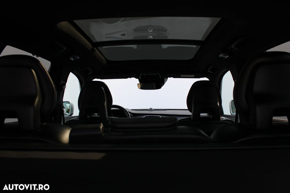 Volvo XC 90 D5 AWD R-Design - 23