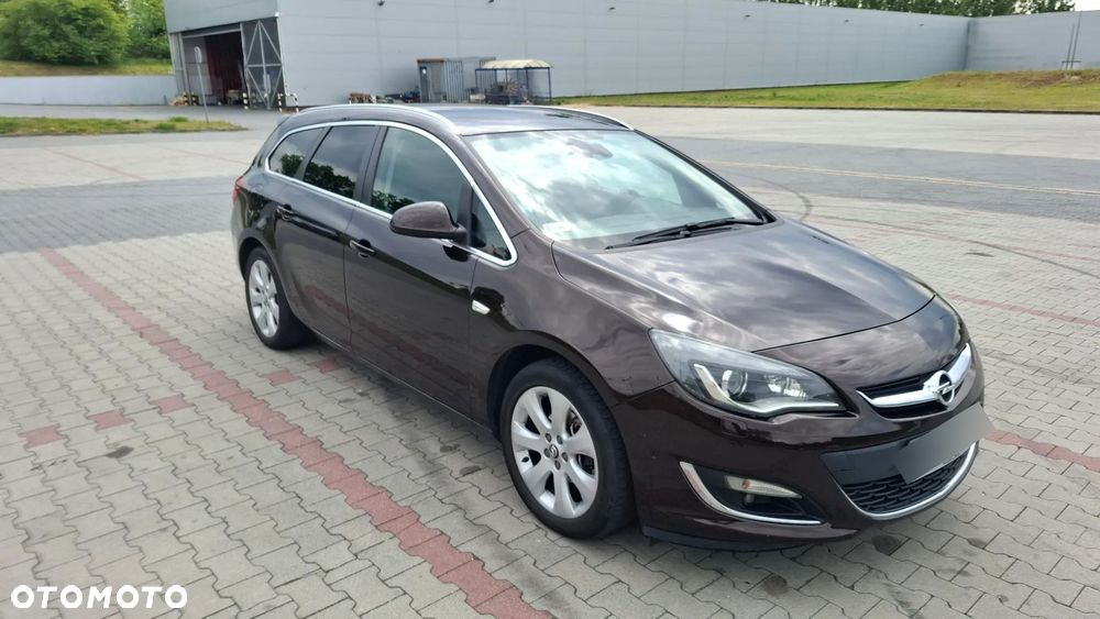 Opel Astra 1.4 Turbo Exklusiv - 1