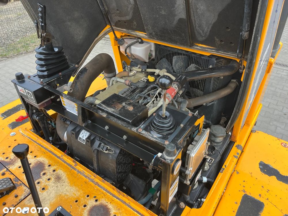 Thwaites Mach 2066 6 Tonne - 15