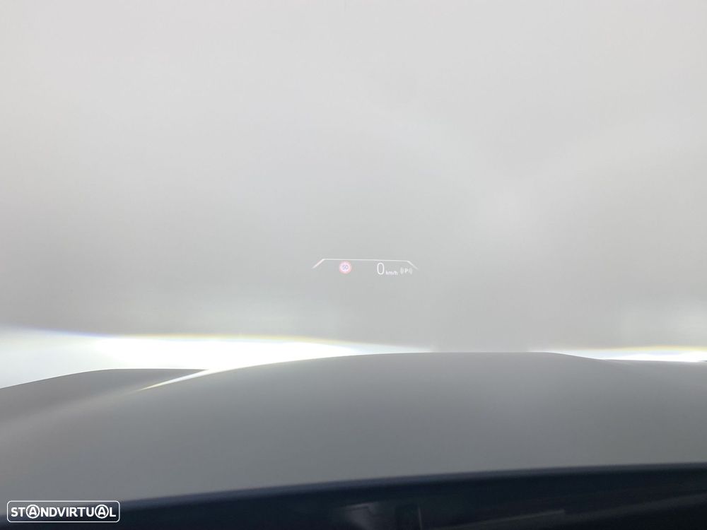 BMW iX2 eDrive20 Pack Desportivo M - 12