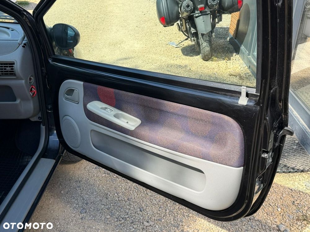 Renault Twingo - 11
