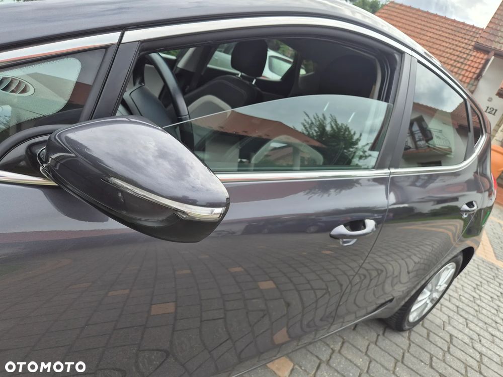 Kia Ceed 1.4 CVVT Dream-Team Edition - 6