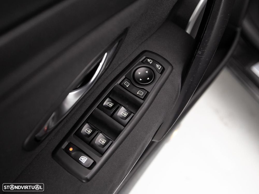 Renault Mégane Sport Tourer - 12