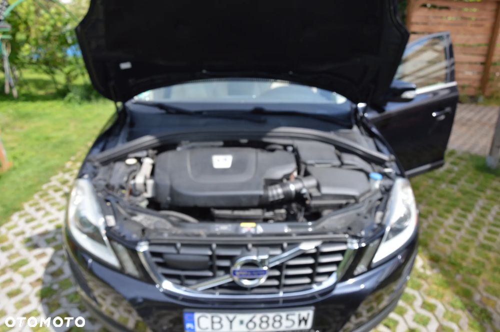 Volvo XC 60 DRIVe R Design - 16
