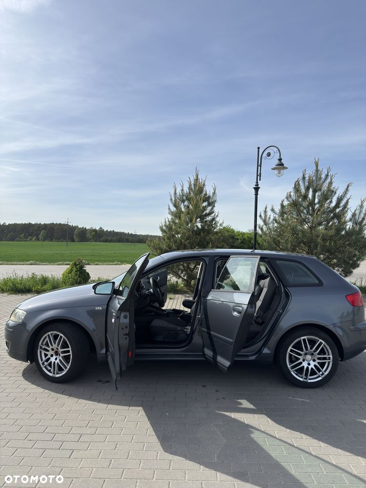 Audi A3 Sportback - 6