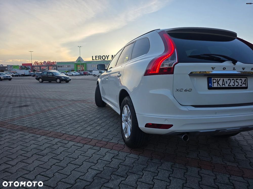 Volvo XC 60 D3 Drive-E Momentum - 20