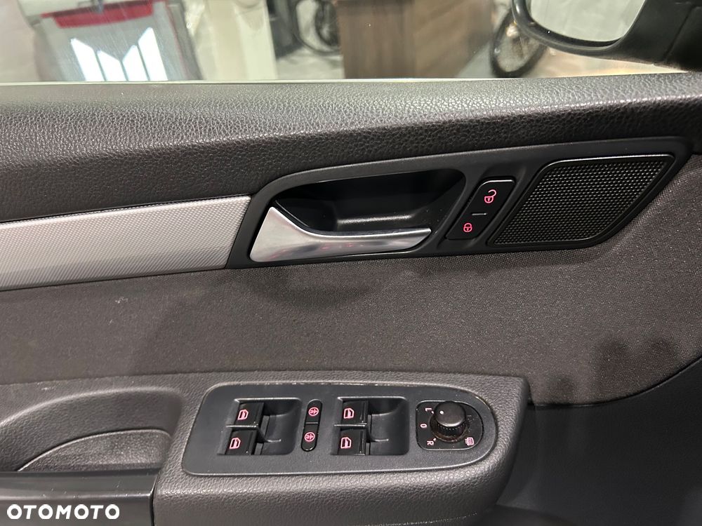 Volkswagen Sharan 2.0 TDI BlueMotion Technology Highline - 38