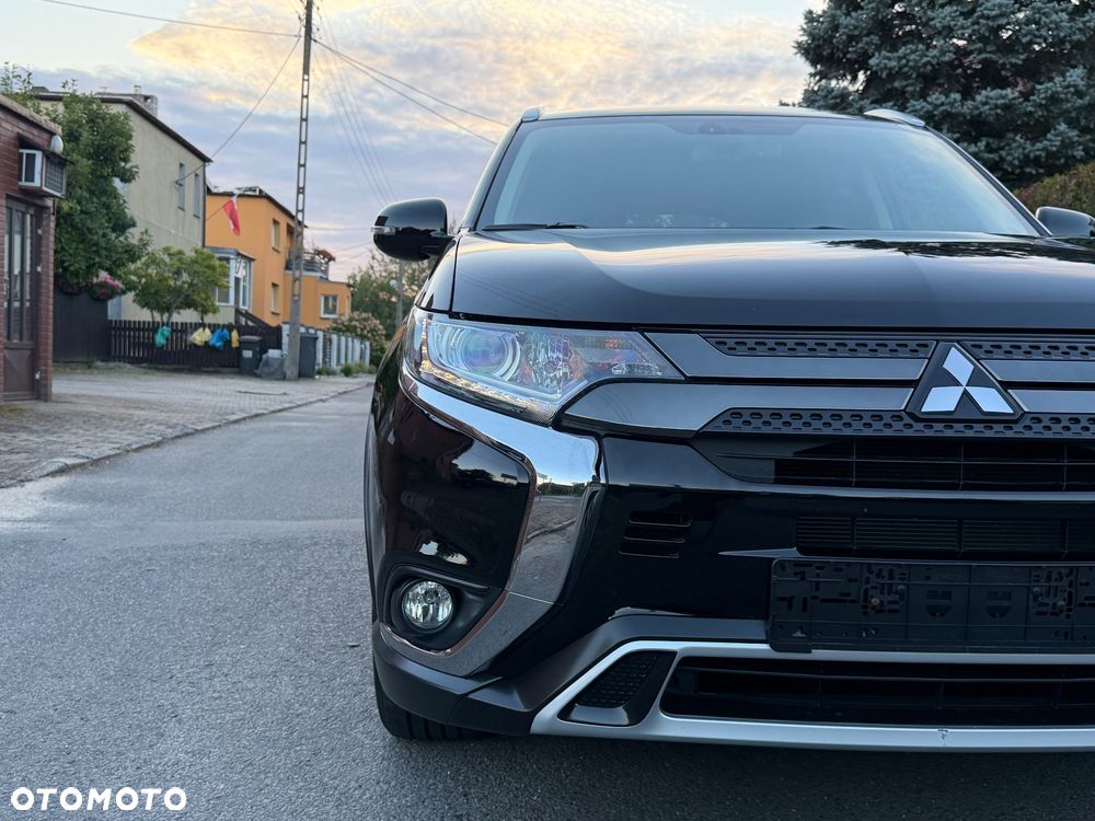 Mitsubishi Outlander 2.0 2WD Diamant - 9
