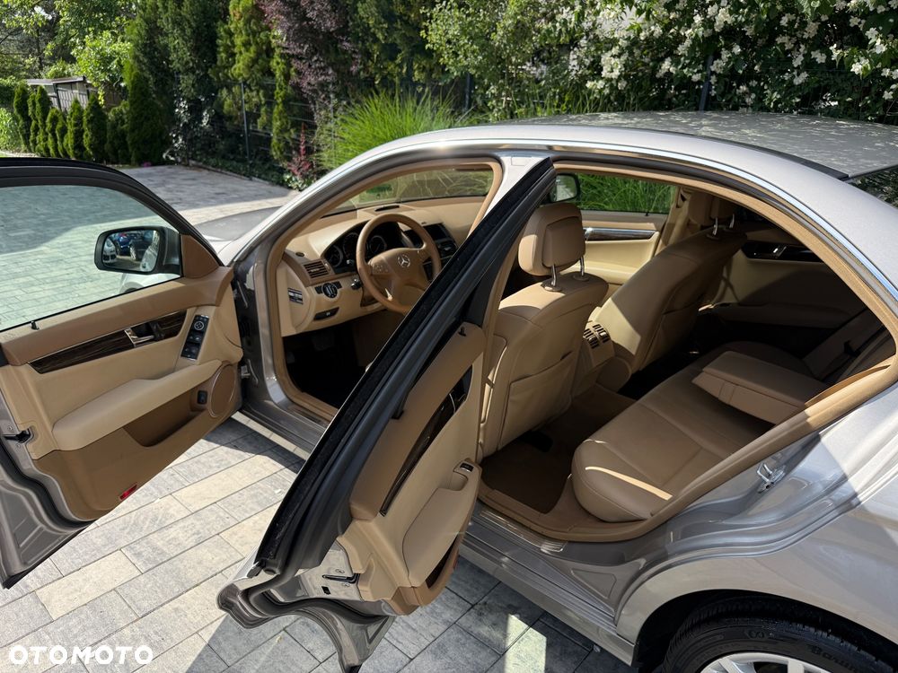 Mercedes-Benz Klasa C ver-200-kompressor-avantgarde - 3