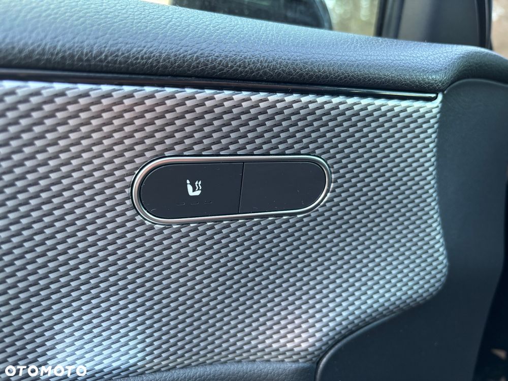 Mercedes-Benz Klasa A 180 7G-DCT Progressive - 21