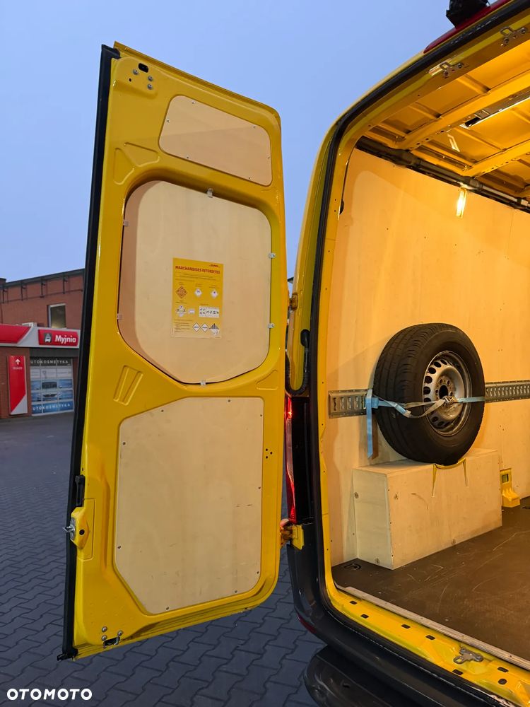 Mercedes-Benz Sprinter - 34