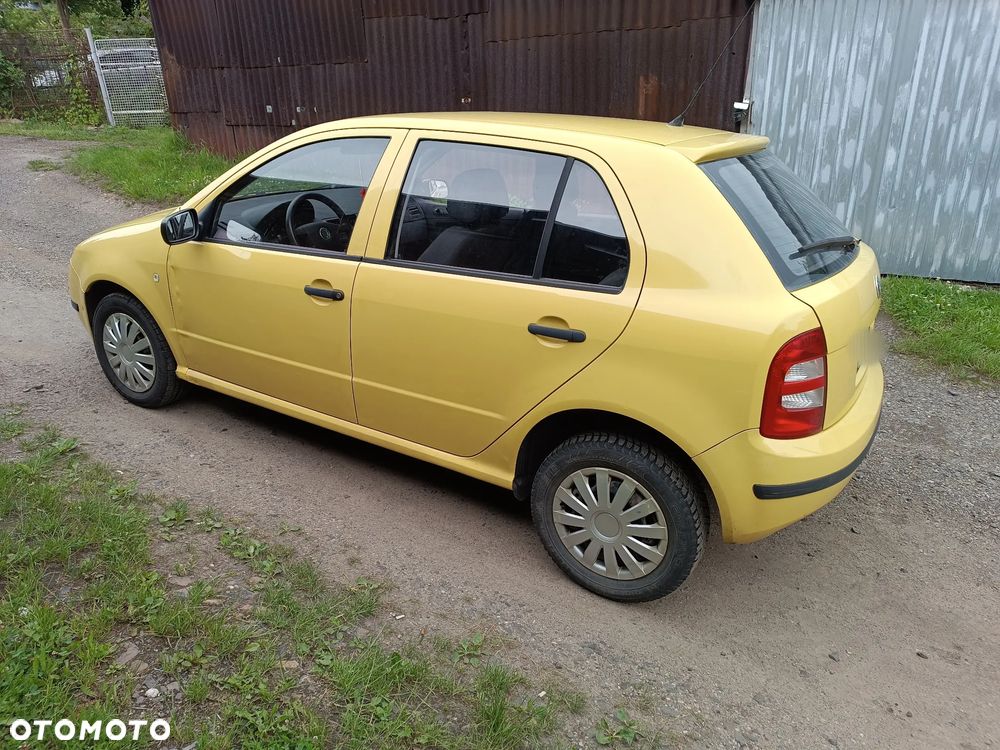 Skoda Fabia 1.2 HTP Exact - 4