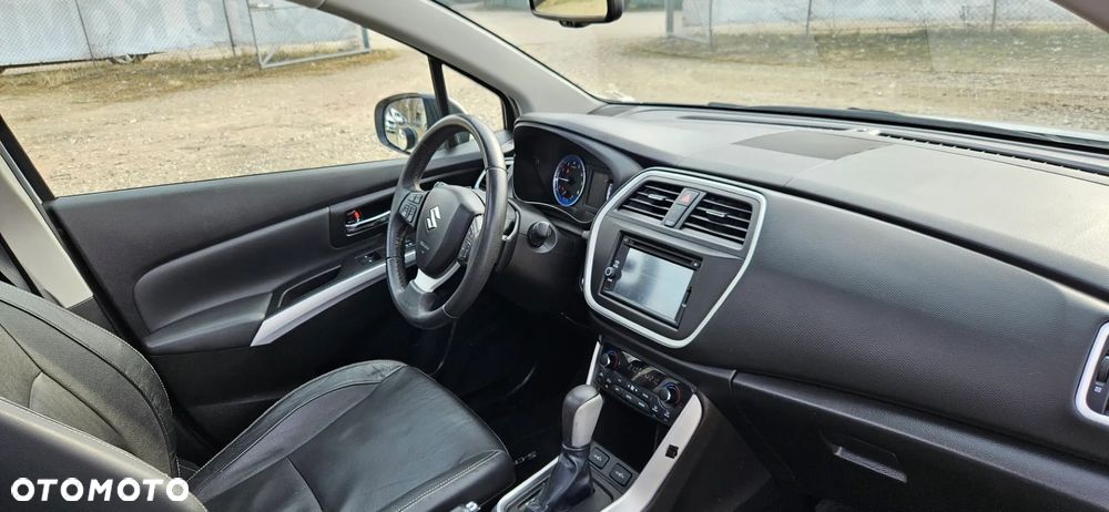 Suzuki SX4 S-Cross 1.6 VVT CVT 4x4 limited - 28