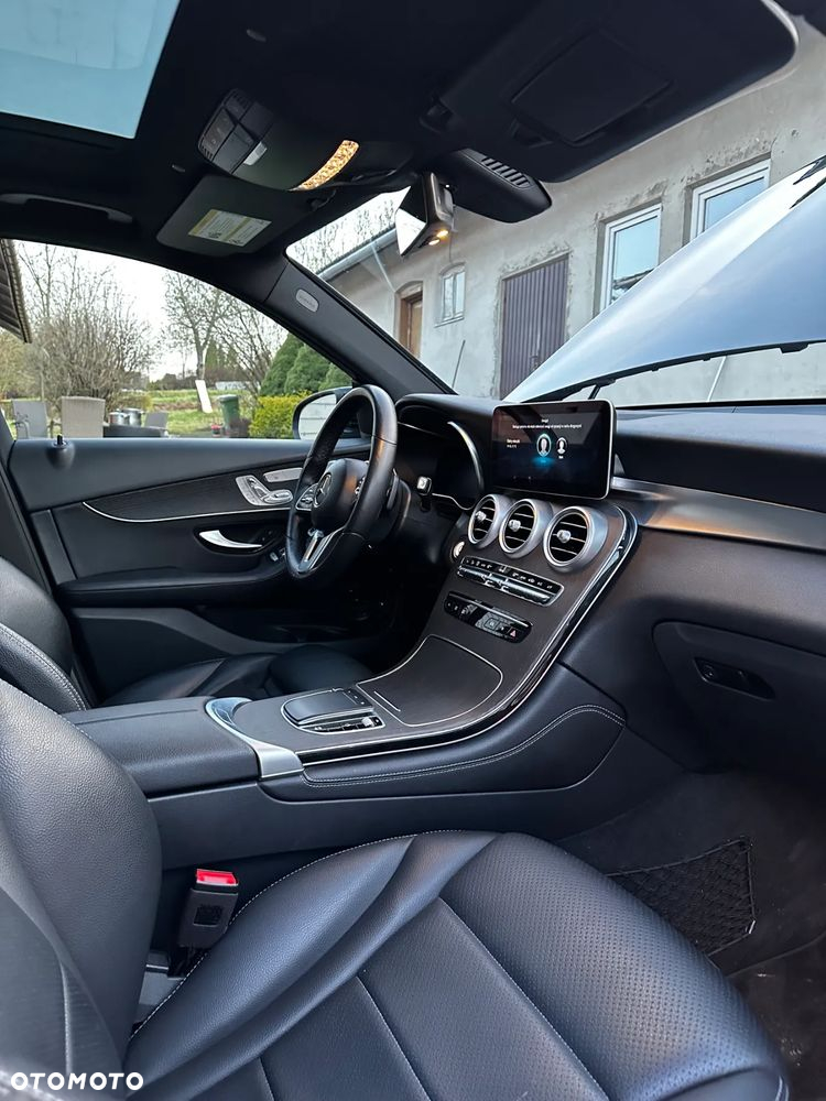 Mercedes-Benz GLC 300 4Matic 9G-TRONIC - 15