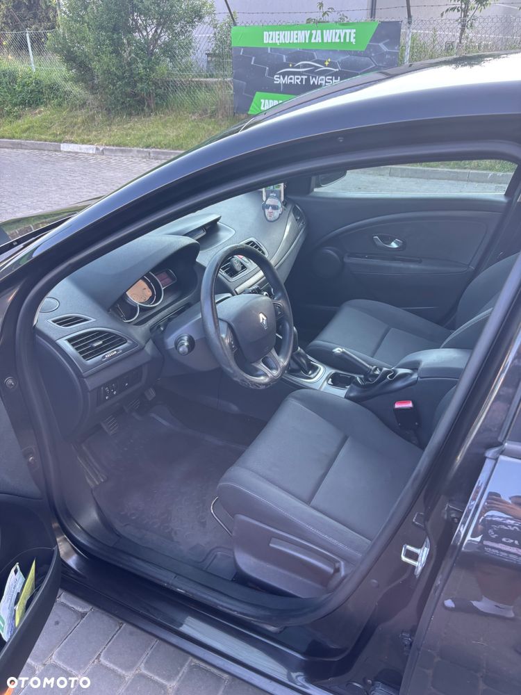 Renault Megane 1.5 dCi Authentique - 9