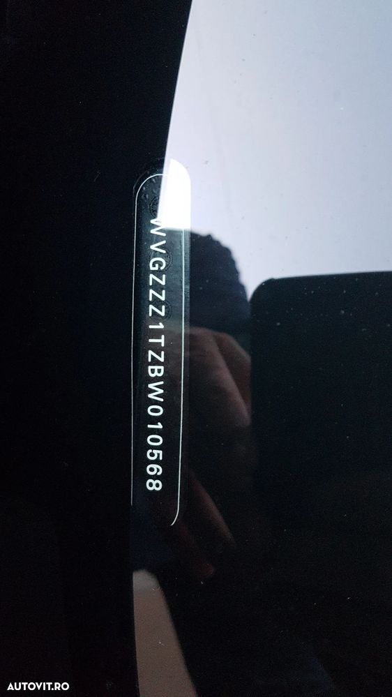 Volkswagen Touran 1.6 TDI DPF BlueMotion Technology Comfortline - 20