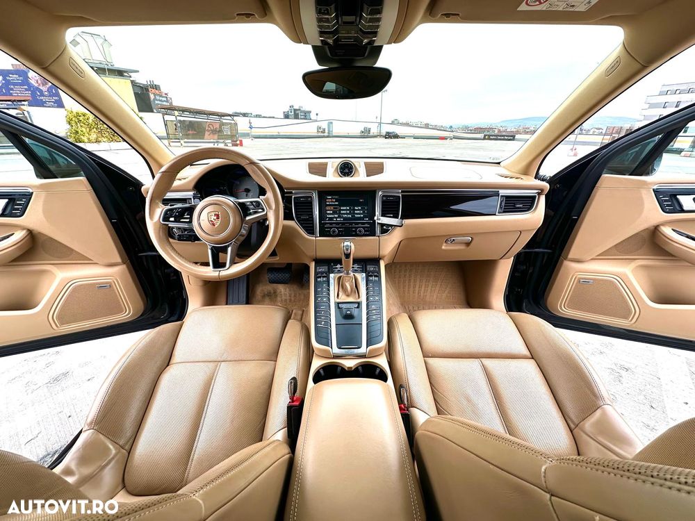 Porsche Macan - 10