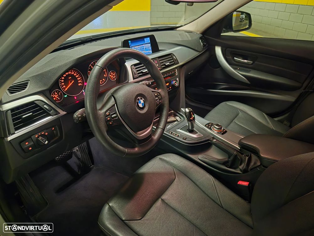 BMW 320 d EfficientDynamics Line Modern Auto - 32