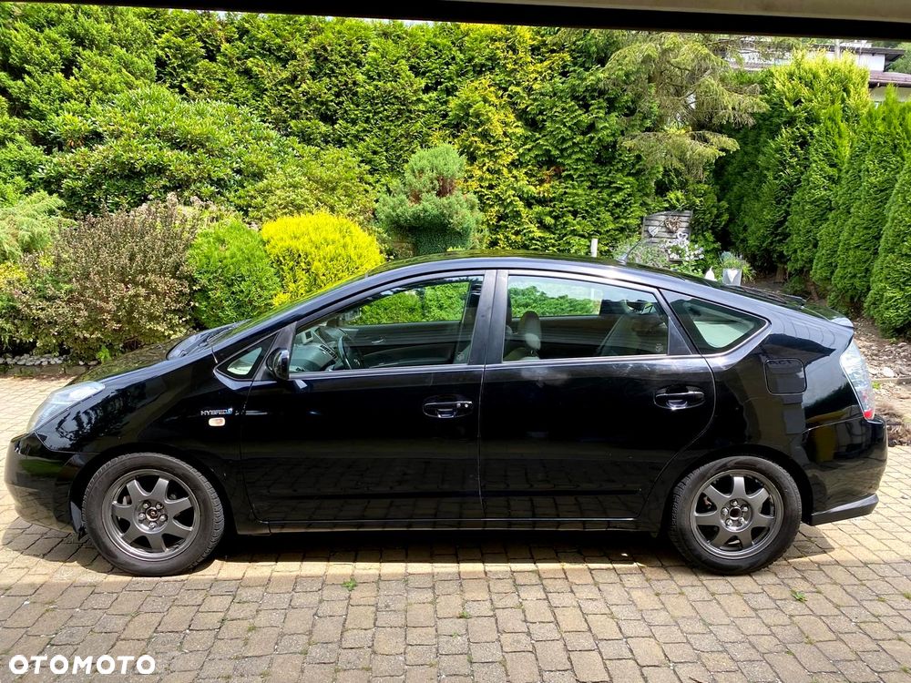 Toyota Prius 1.5 VVT-i Sol - 22