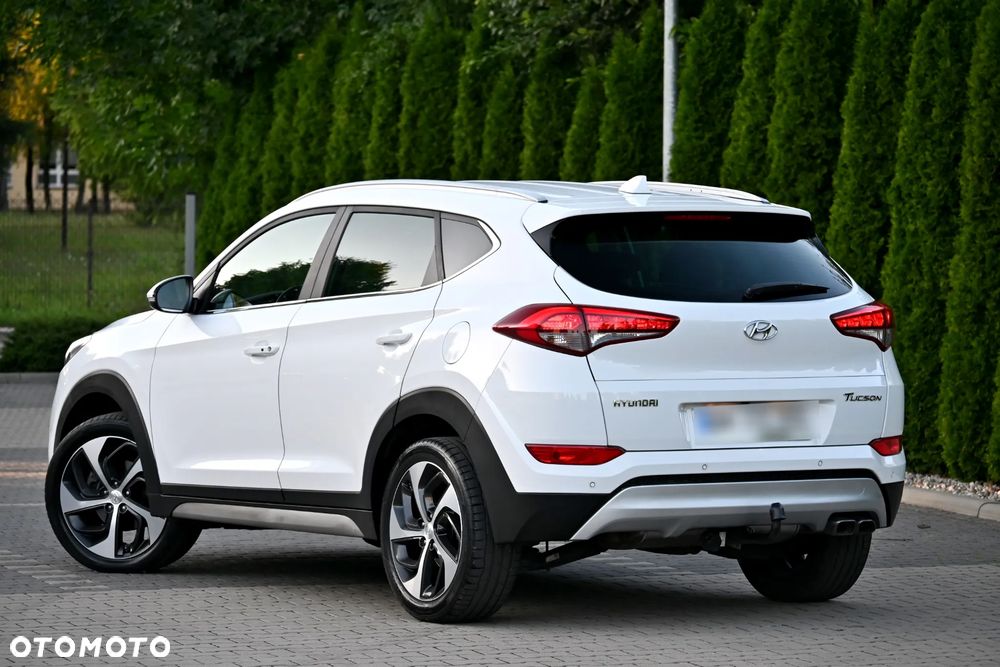 Hyundai Tucson 2.0 CRDI 2WD Style - 17