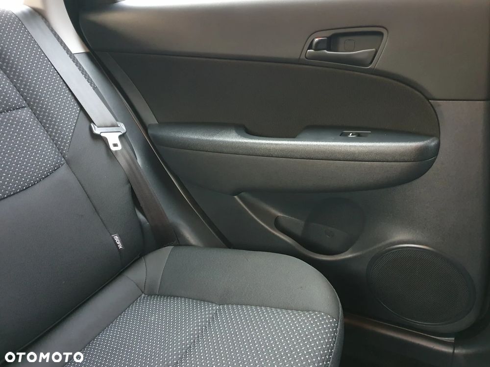 Hyundai i30 i30cw 1.4 Edition Plus - 21