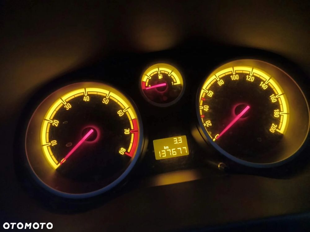 Opel Corsa 1.2 16V Cosmo - 5