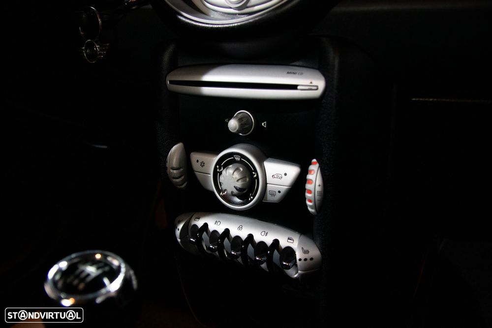 MINI 3 Portas One - 8