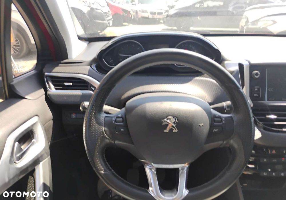 Peugeot 2008 - 12