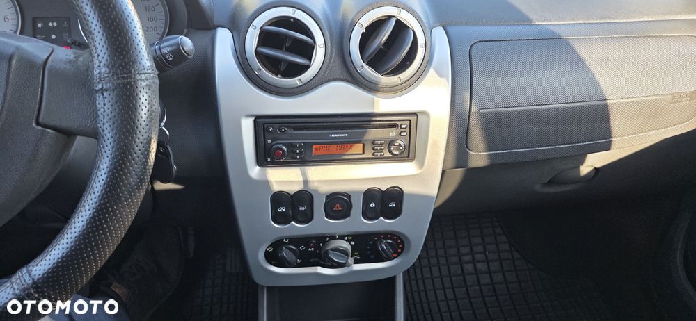 Dacia Sandero 1.4 Laureate - 10