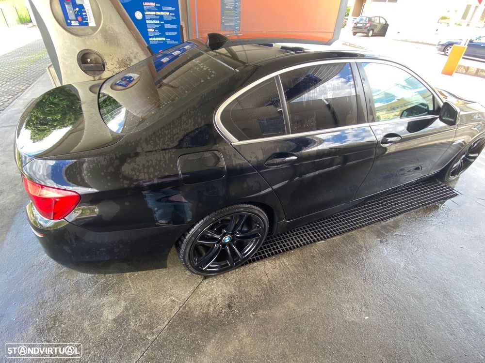 BMW 520 d Pack M - 18