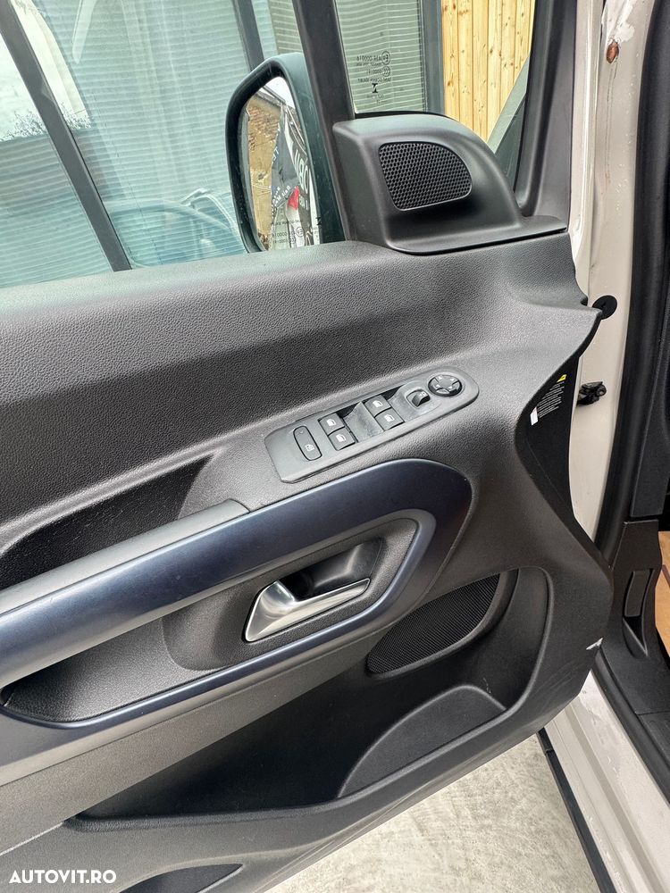 Peugeot Rifter - 8