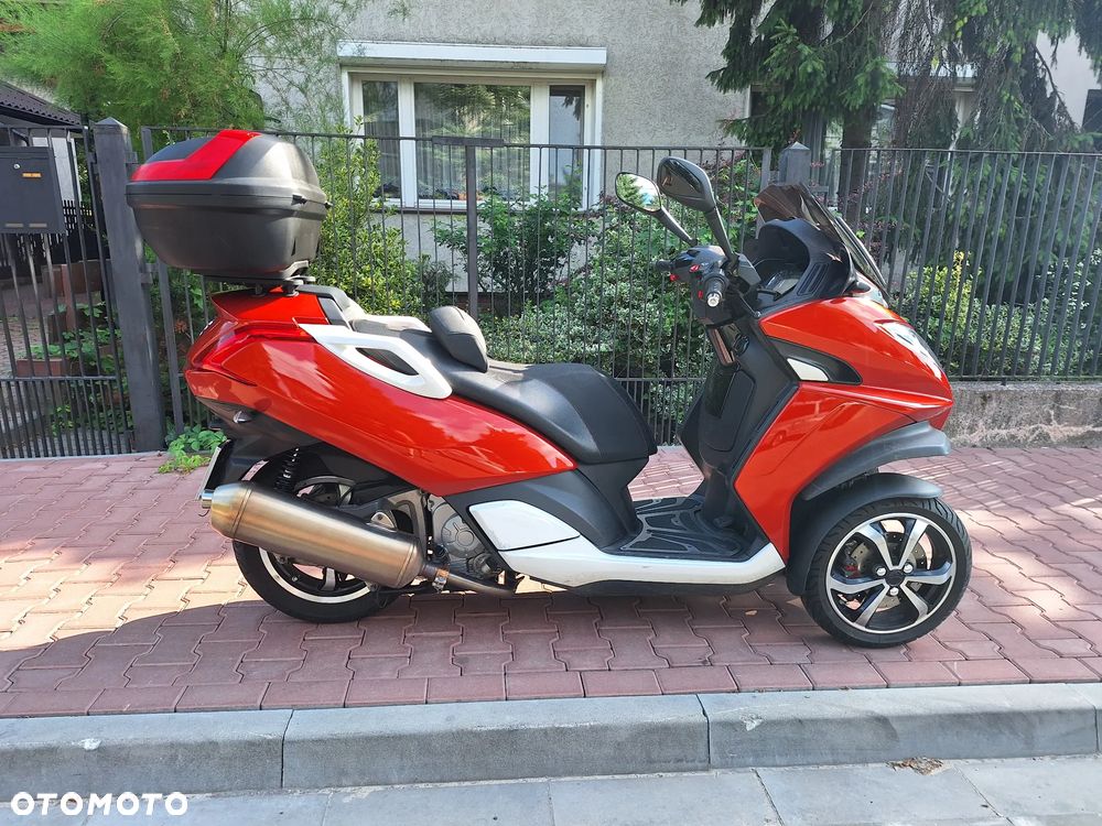 Peugeot Metropolis - 1