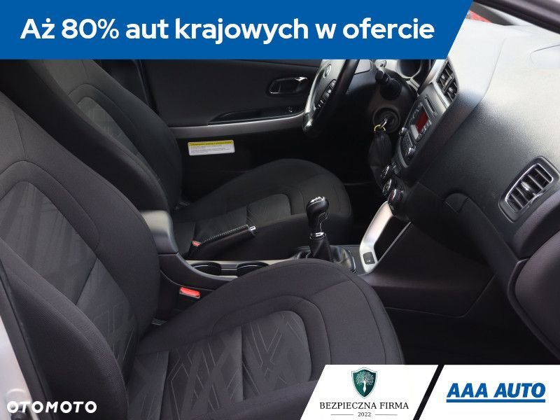 Kia Ceed - 10