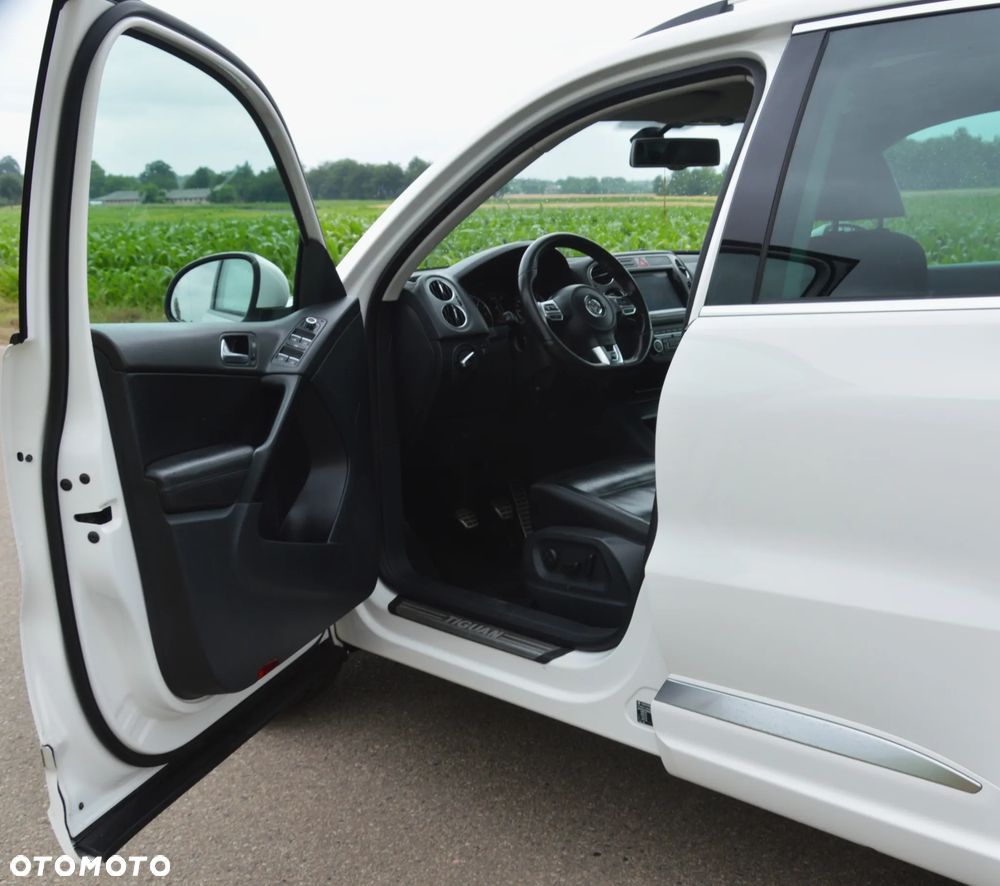 Volkswagen Tiguan - 12