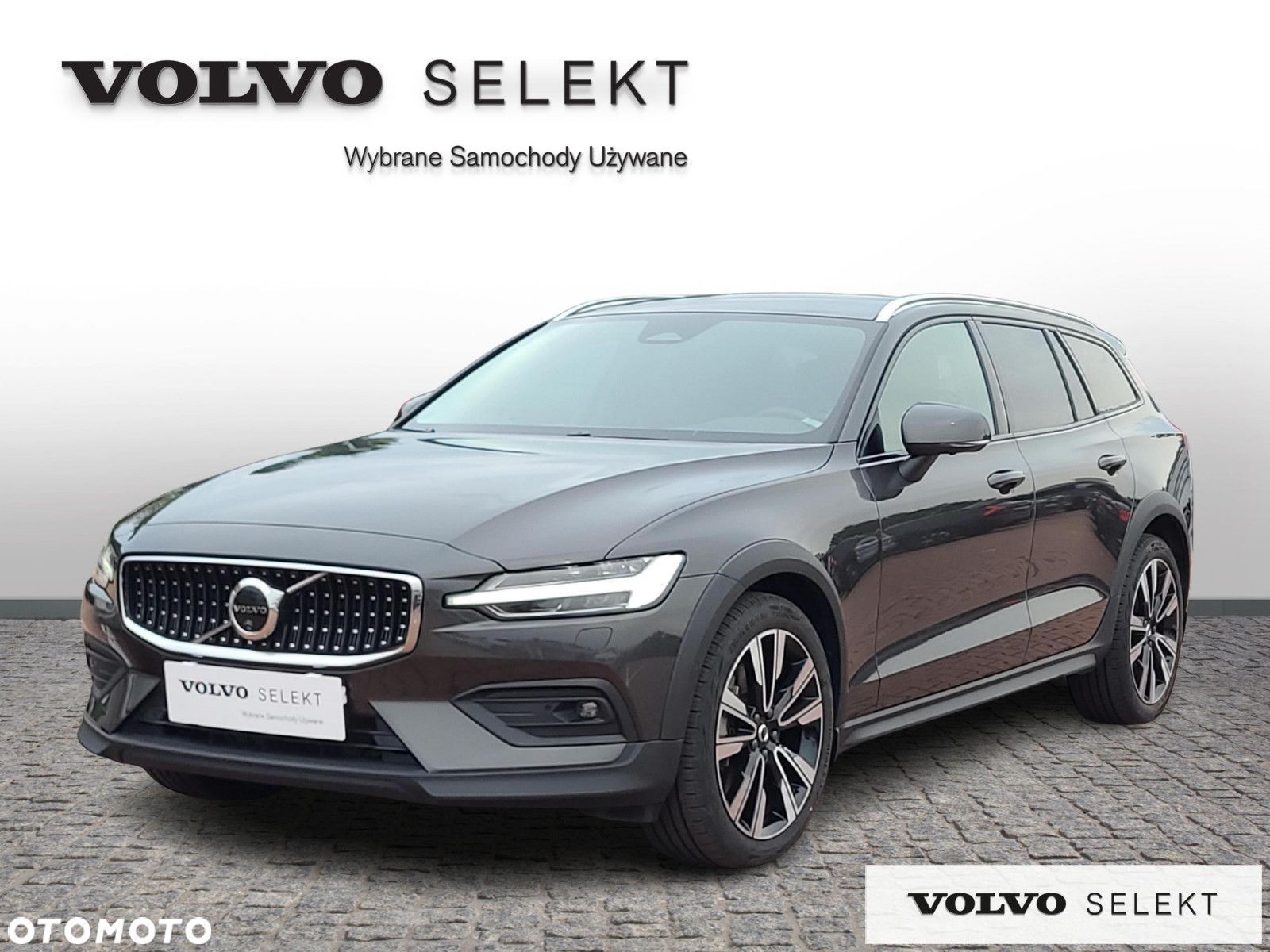 Volvo V60 Cross Country - 1
