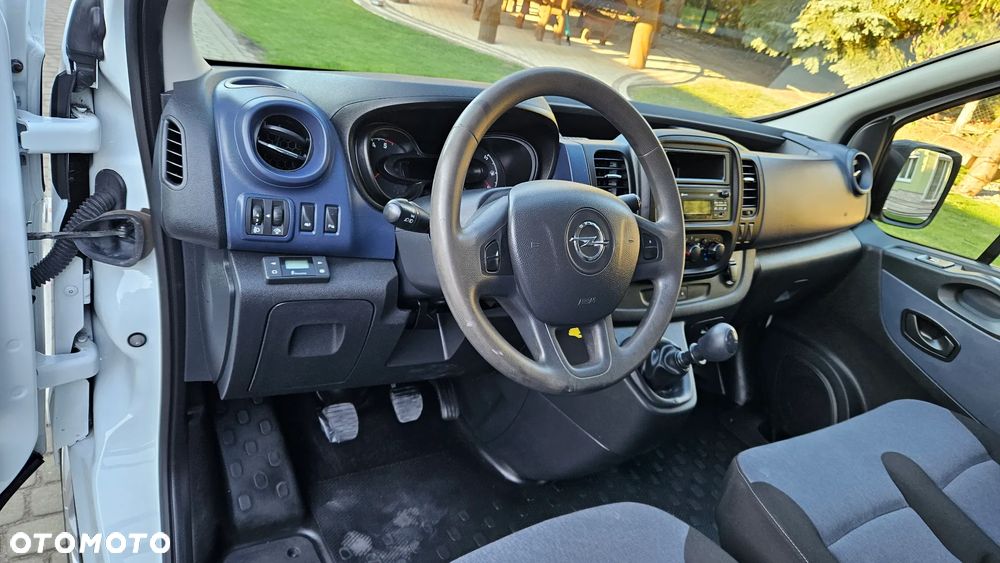 Opel Vivaro 1,6 CDTI 120KM L2 Długi 2018 Rok Klima Webasto Tempomat Hak Parktronik - 13