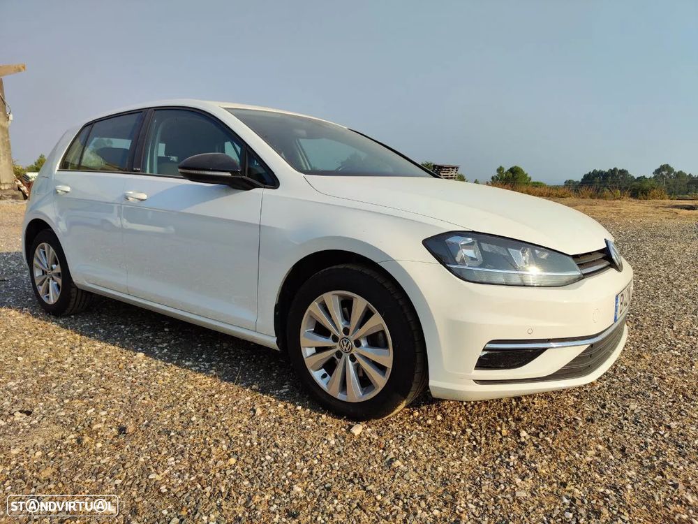VW Golf 1.6 TDI Confortline - 4