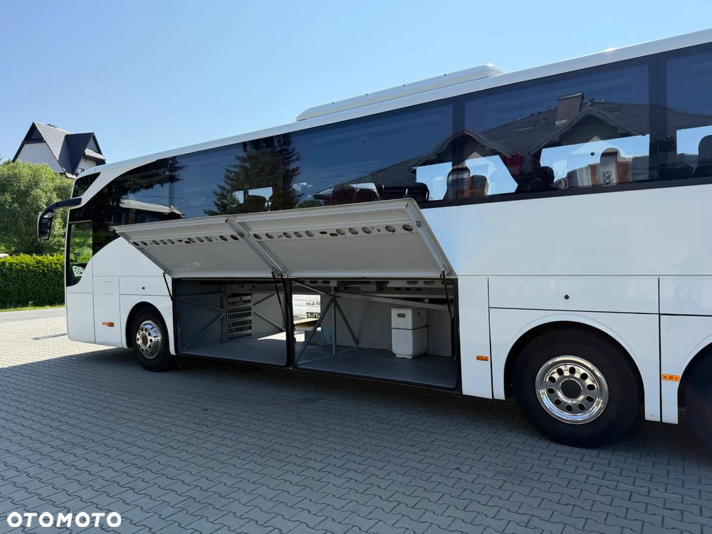 Mercedes-Benz Tourismo RHD M - 25