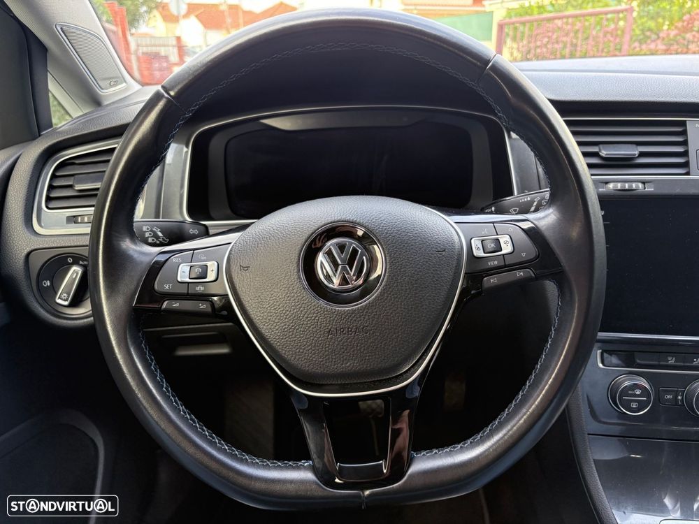 VW e-Golf AC/DC - 34