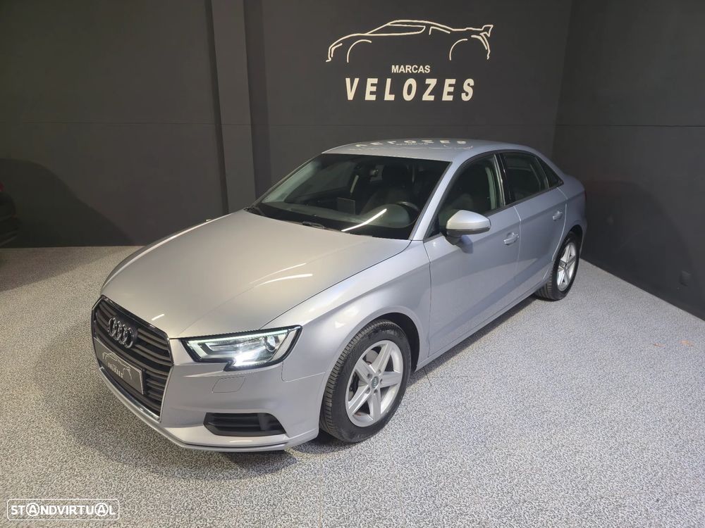 Audi A3 Limousine 30 TDI Design - 1