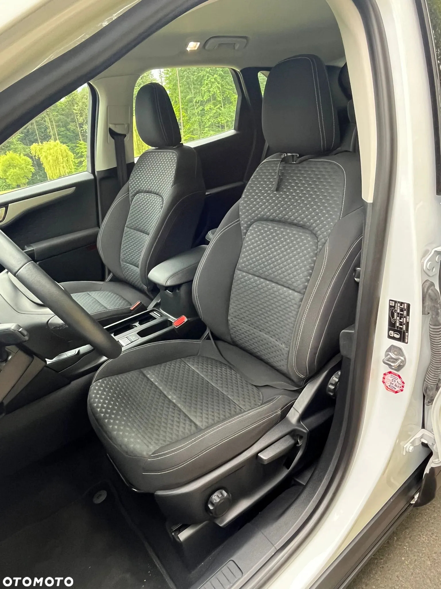 Ford Kuga - 11