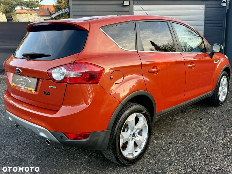 Ford Kuga 2.0 TDCi 2x4 Titanium - 6