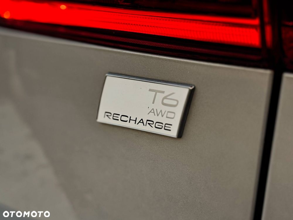 Volvo XC 60 T6 Plug-In Hybrid AWD Inscription - 40