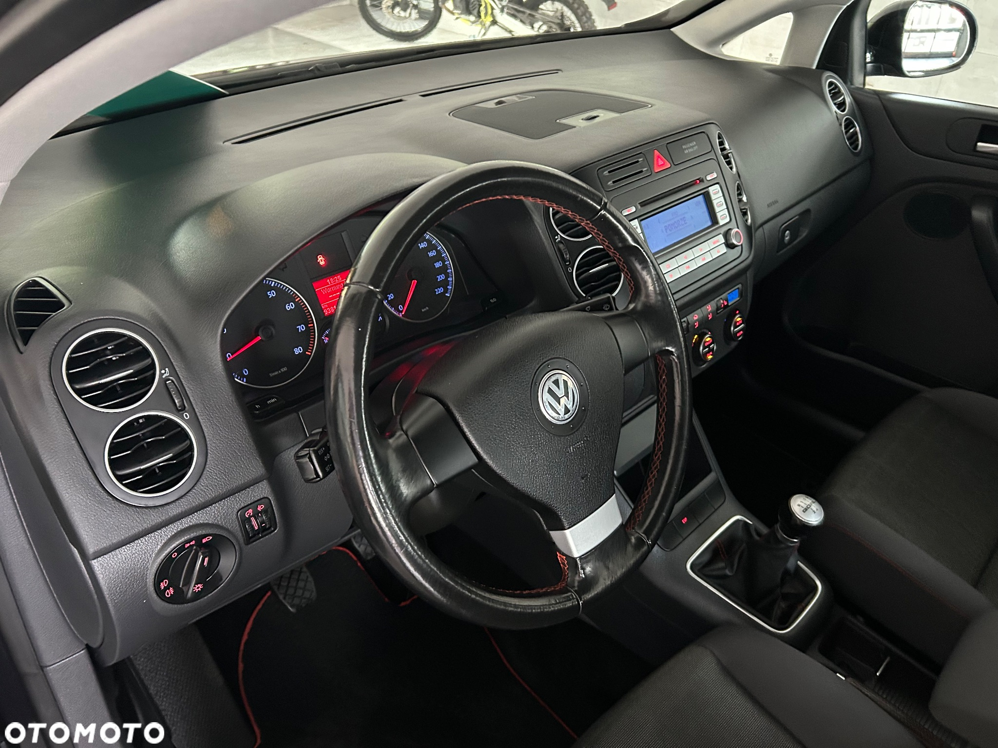Volkswagen Golf Plus 1.4 FSI Comfortline - 36